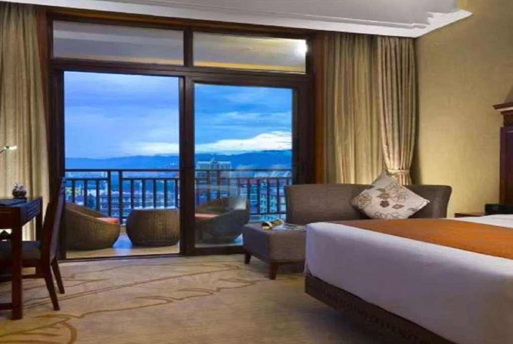 Ramada Plaza Xishuangbanna Otel Oda fotoğraf