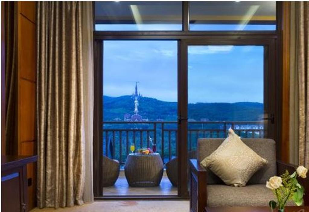 Ramada Plaza Xishuangbanna Otel Dış mekan fotoğraf