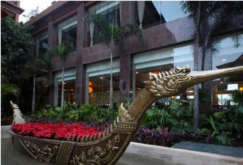 Ramada Plaza Xishuangbanna Otel Dış mekan fotoğraf