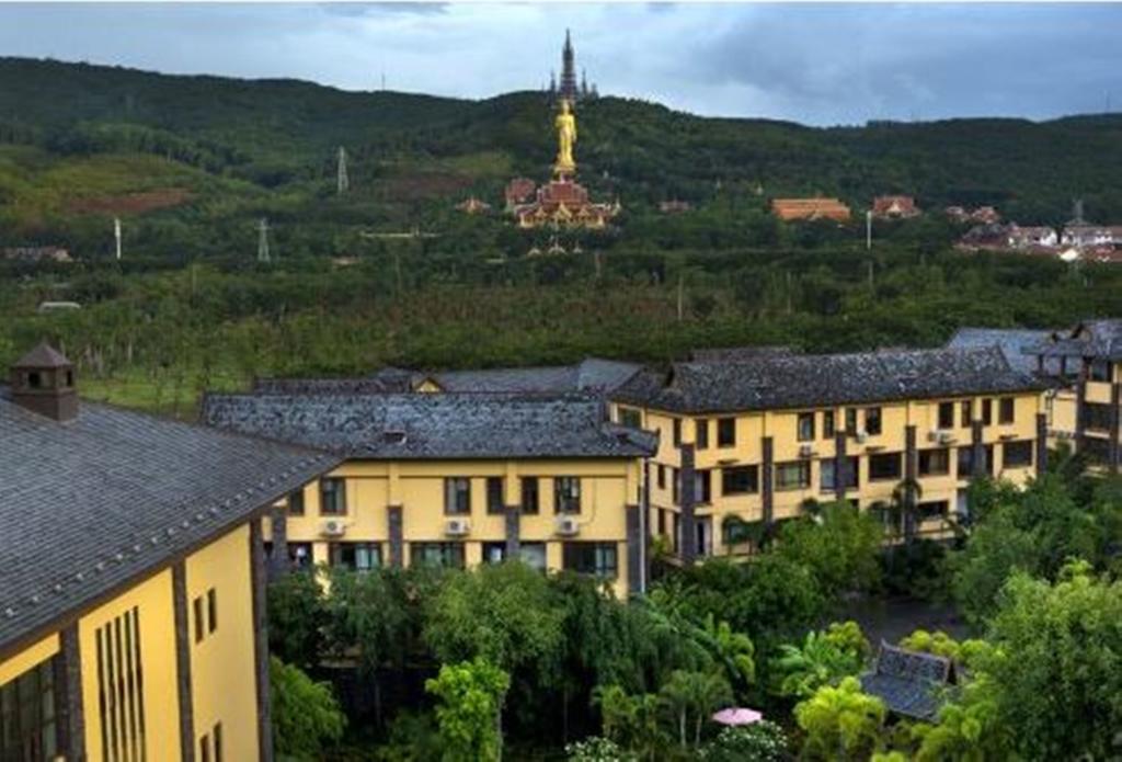 Ramada Plaza Xishuangbanna Otel Dış mekan fotoğraf
