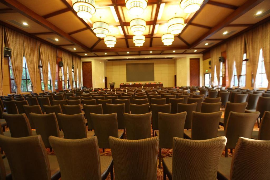 Ramada Plaza Xishuangbanna Otel Dış mekan fotoğraf