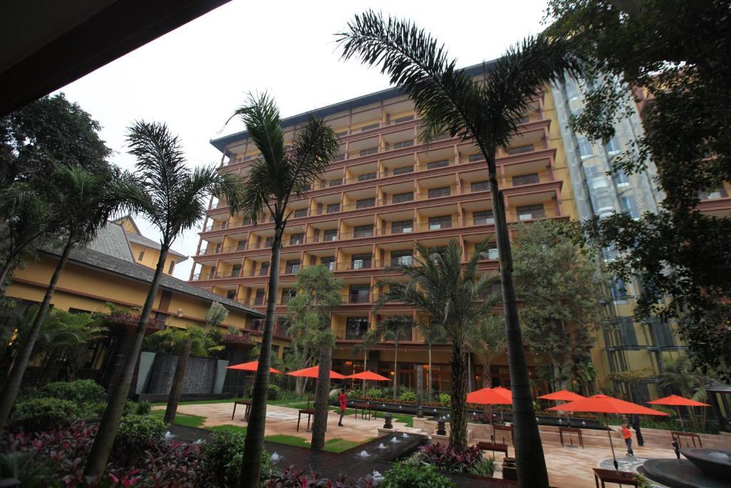 Ramada Plaza Xishuangbanna Otel Dış mekan fotoğraf